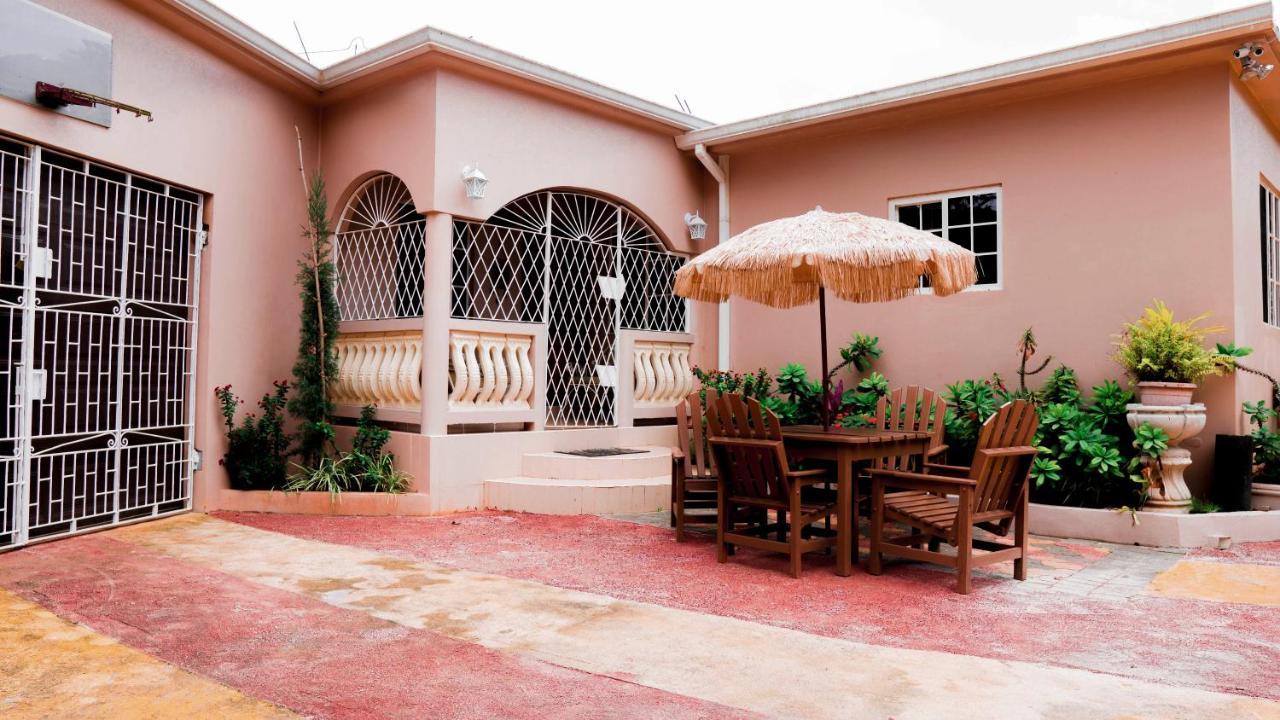 Cliffe Ranch Villa แมนเดอวิลล์ ภายนอก รูปภาพ